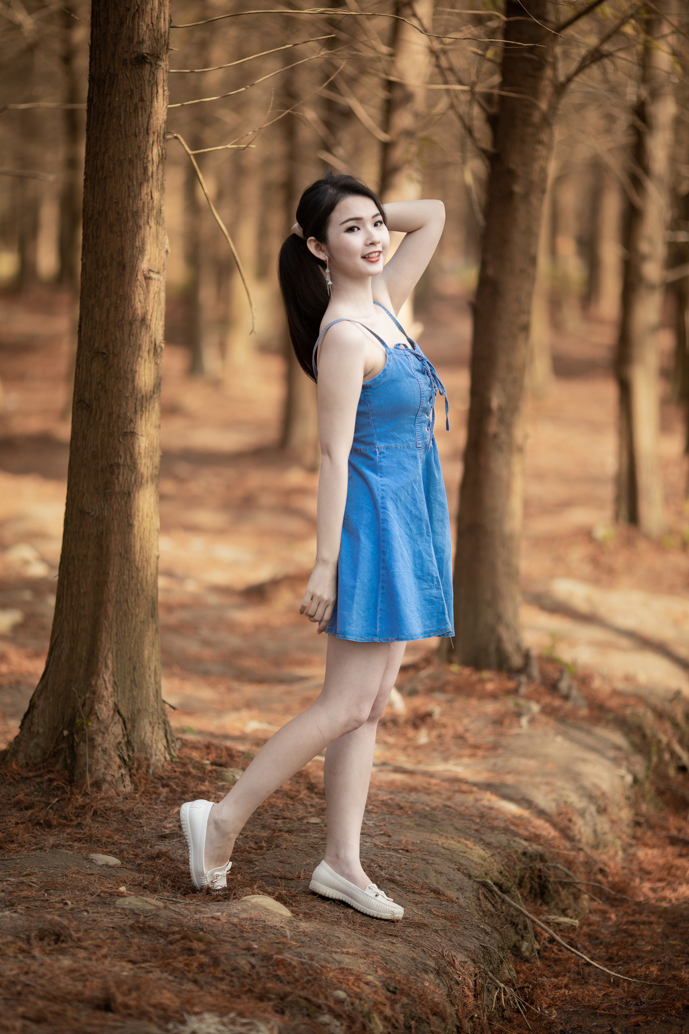 沈秋國作品  邻家女孩杨宓凌